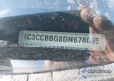 2013 Chrysler 200 Touring из США, поврежденный, VIN 1C3CCBBG8DN678065